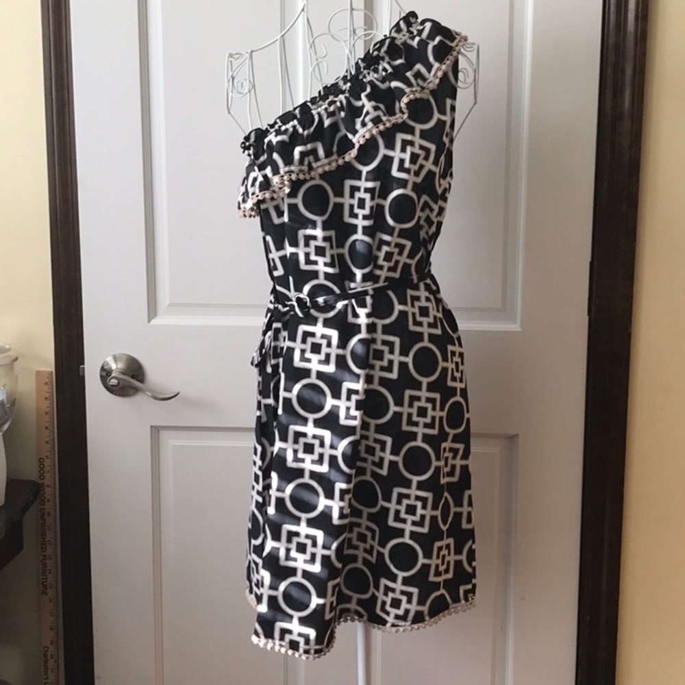 MudPie One Shoulder Geometric Patterned Dress - Size Medium